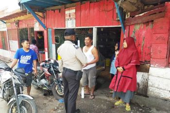 Polsek Karubaga imbau warga gunakan masker cegah corona