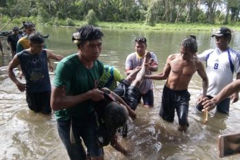 Seorang warga Talaud ditemukan mengapung di sungai