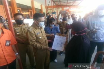 Pemkot Kendari menyalurkan BLT Rp4,8 miliar ke masyarakat