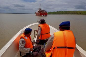 Polisi dan SAR Merauke temukan empat warga akibat perahu tenggelam di sungai Kumbe