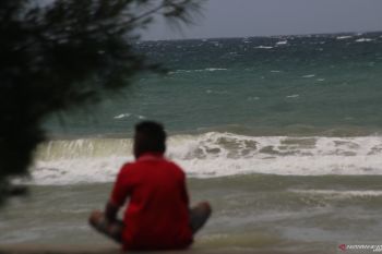 BMKG : Waspada gelombang 6-7 meter di perairan laut NTT