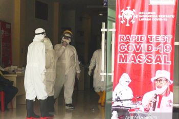 Relawan Indonesia bersatu gelar rapid tes massal di Kota Makassar