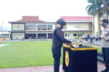 44 personel berprestasi mendapat penghargaan Kapolda Sulawesi Utara