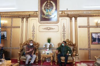 PTPN XIV Sulsel serahkan bantuan Rp200 juta untuk penanganan COVID-19
