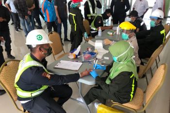 Pelindo IV Cabang MNP rapid test COVID-19 terhadap 29 karyawan