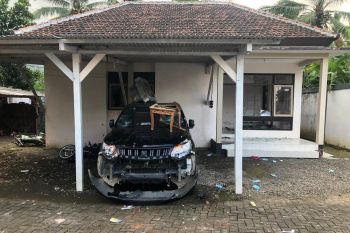 Sekelompok massa rusak kantor seksi TNMB hingga lukai petugas