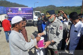 Bantuan untuk korban puting beliung Pulau Aceh