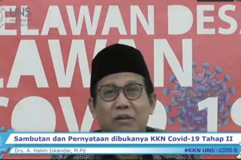 Mahasiswa KKN bantu sosialisasikan penggunaan dana desa untuk COVID-19