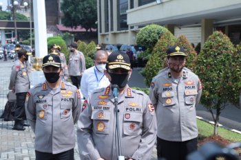Wakapolri pimpin penyerahan bansos serentak Polri peduli