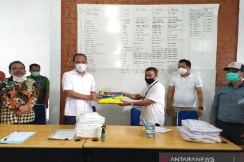 Satgas bencana BUMN Sumut bantu APD tangani COVID-19 di Humbahas