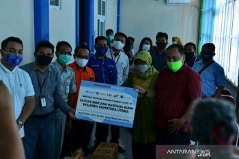 Padangsidimpuan terima sumbangan APD dari Satgas bencana BUMN Sumut