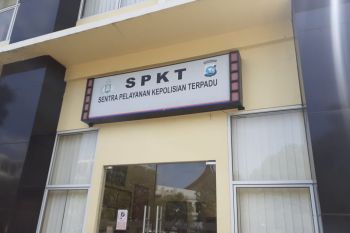 Buntut penyebaran KTP dan video di posko COVID, Ketua KPU Sumbar datangi Polda
