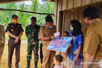Bupati Pasaman Barat mulai salurkan BLT dana desa senilai Rp18,1 miliar lebih
