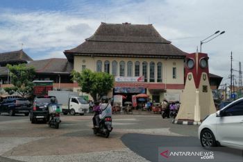 Pedagang pasar tradisional di Solo jalani tes cepat