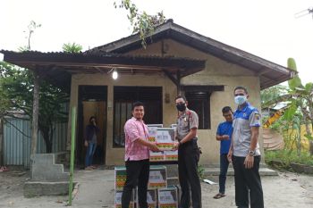 Alumni Akpol 2004 distribusikan sembako ke masyarakat Pekanbaru