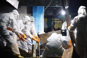 Personel TNI terlibat pemakaman pasien COVID-19 di Ternate