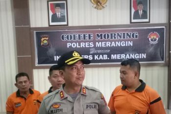 Warga Merangin mengamuk tak dapat BLT lampiaskan bakar Posko COVID-19