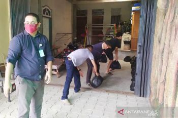 BPJAMSOSTEK bagikan 10.500 paket sembako lewat SAPA ASIK di Sumbar
