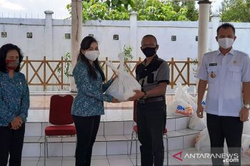 Ketua PKK Gumas ingatkan wartawan selalu patuhi protokol COVID-19