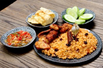 Menu Lebaran - Nasi kebuli rice cooker ala chef Devina Hermawan