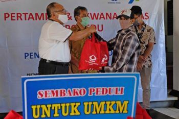 Bantuan sembako untuk pelaku UMKM