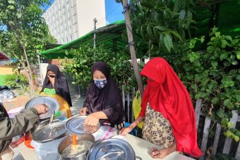 Kisah penyedia makanan tradisional siap saji Kota Palu