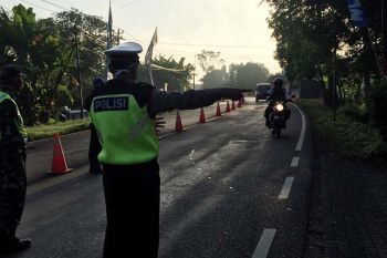 Petugas posko terpadu perketat  akses masuk ke Banyumas