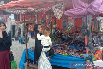 Lebaran di tengah pandemi, pedagang mainan di Pasaman Barat sepi pembeli (Video)