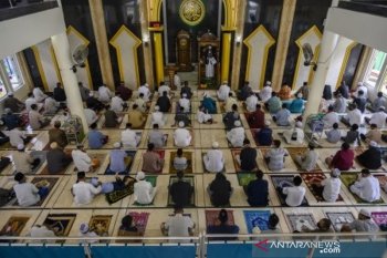 Shalat Idul Fitri di Palu