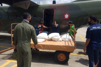 Rekayasa hujan untuk basahi gambut dI Riau di Hari Raya
