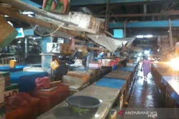 Hari kedua lebaran pusat perbelanjaan di Palu sepi