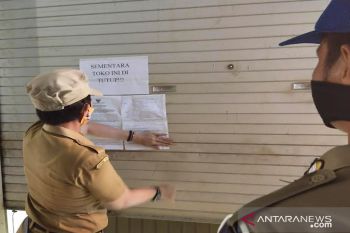 Penyewa mudik, sejumlah toko di pasar tradisional di Bartim disegel