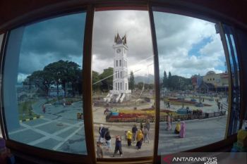 LIBUR LEBARAN JAM GADANG