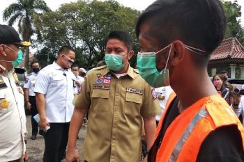 Gubernur Herman Deru minta kabupaten data pasien jalani isolasi mandiri