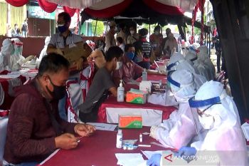 Warga Kapuas antusias ikuti 'rapid test' cegah penyebaran COVID-19