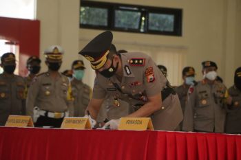 Kapolda Sulsel pimpin sertijab sejumlah pejabat utamanya
