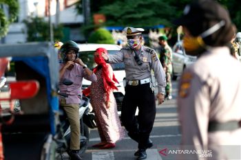 Razia penertiban penggunaan masker