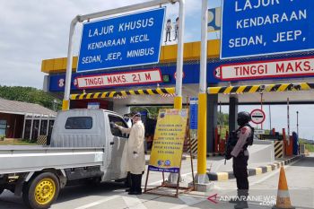 Banyak upaya pemudik lolos penyekatan di tol Kalikangkung