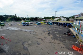 H-7 Lebaran 2022, arus mudik di Terminal Rajabasa lengang
