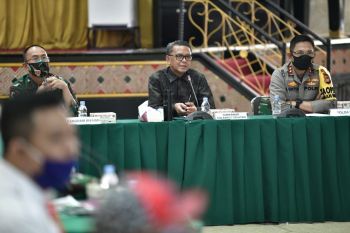 Gubernur tunggu keputusan pusat terkait penggunaan rumah ibadah