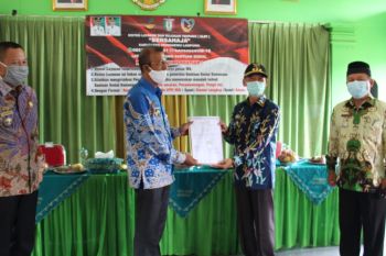 Bupati Pringsewu launching pusat pengaduan bansos SLRT bersahaja