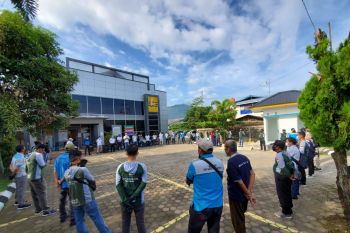 PLN gencar melaksanakan operasi penertiban pembayaran listrik