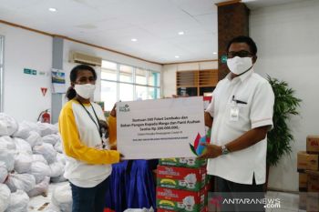PLN salurkan 500 paket sembako bagi masyarakat terdampak COVID