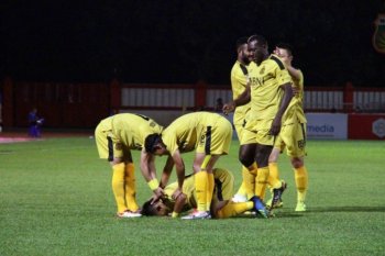 Liga 1 Indonesia - Bhayangkara FC ke puncak klasemen setelah kalahkan Persib 1-0