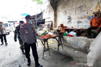 Polresta  Banjarmasin kerahkan petugas  jaga disiplin warga di pusat keramaian