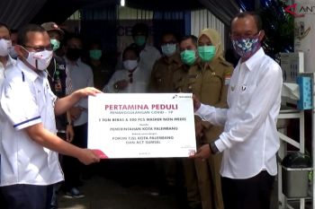 Pertamina salurkan 1.000 Paket sembako dan APD bagi masyarakat Palembang