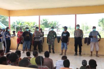 Tim gugus tugas COVID-19 imbau warga Koroway selalu cek kesehatan cegah corona