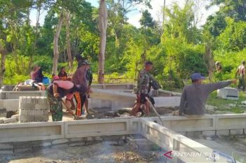 TNI  bantu bangun huntap penyintas tsunami Mamboro-Palu