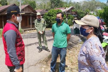 Ketua Gugus COVID-19 Bartim minta petugas tegas