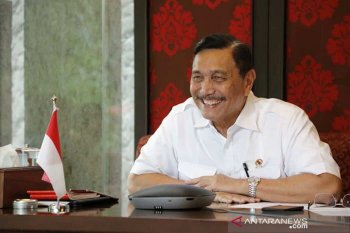 Luhut mengklaim kasus COVID-19 terus menurun